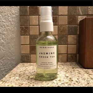 Herbivore Jasmine Green Tea Oil Control Toner